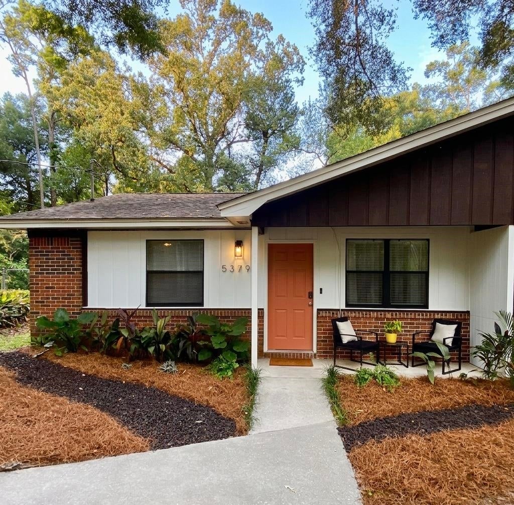 5379 Dawn Court — photo