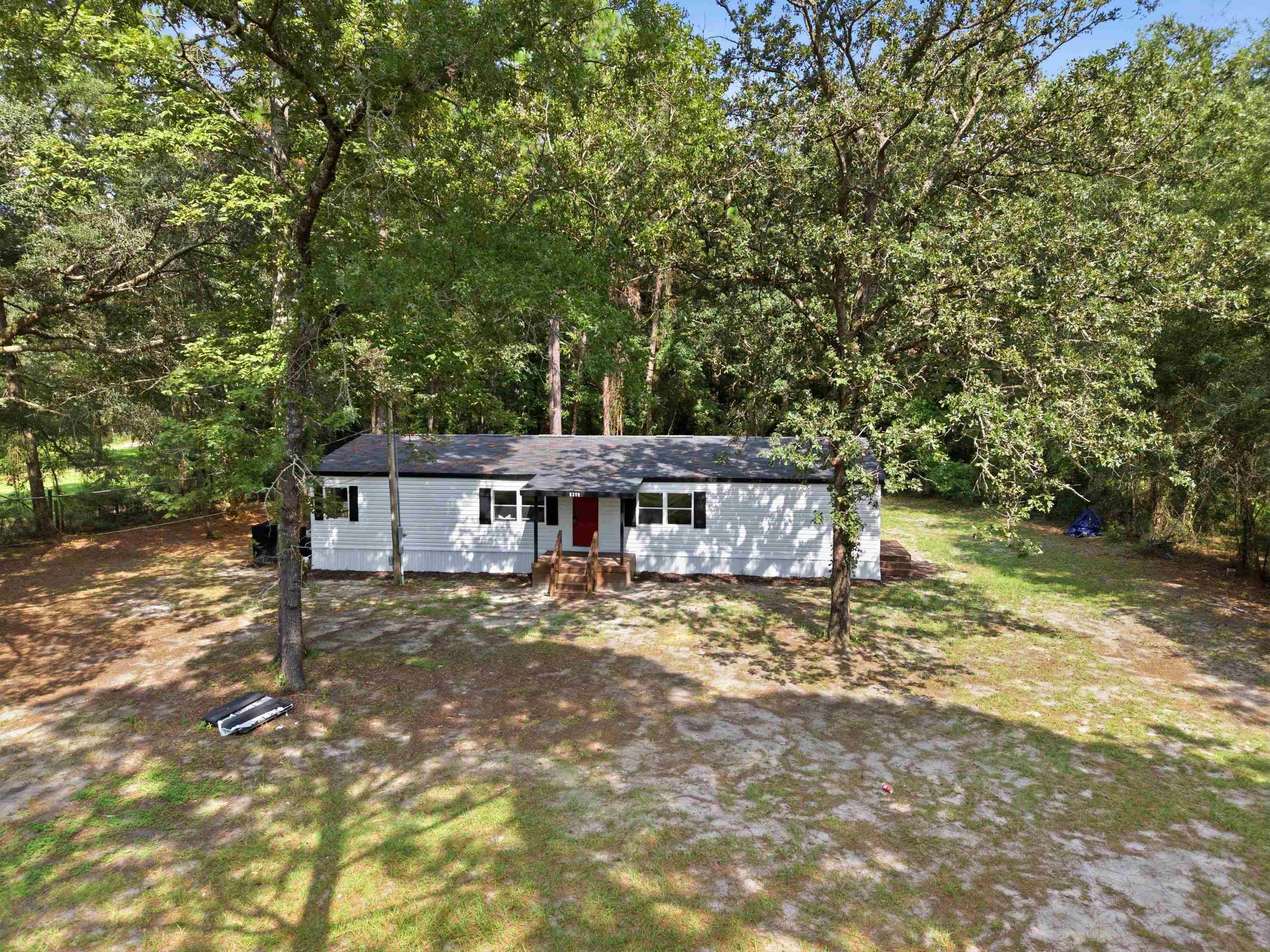 9399 Bartlett Lane — photo