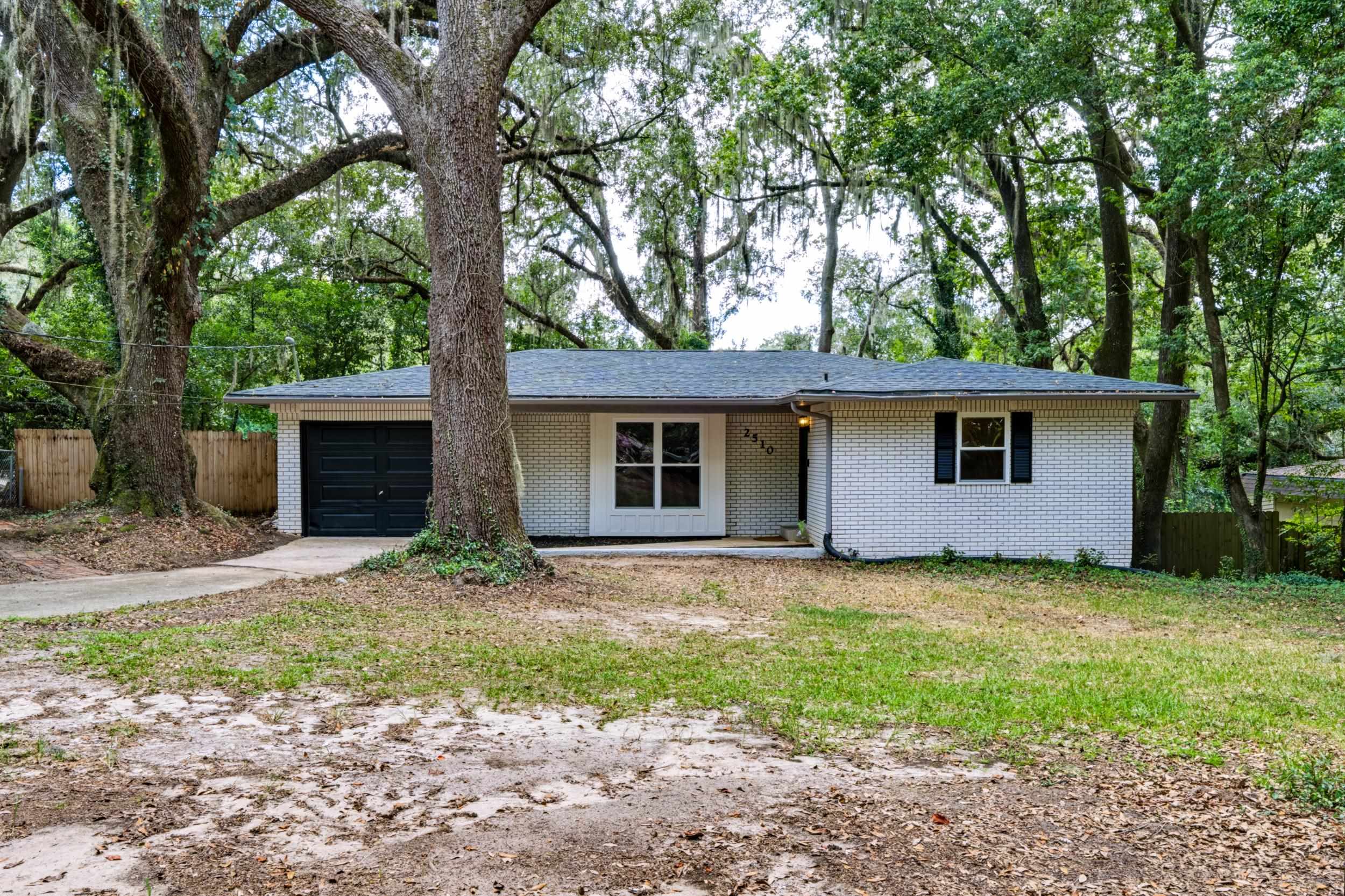 2510 Old Bainbridge — photo