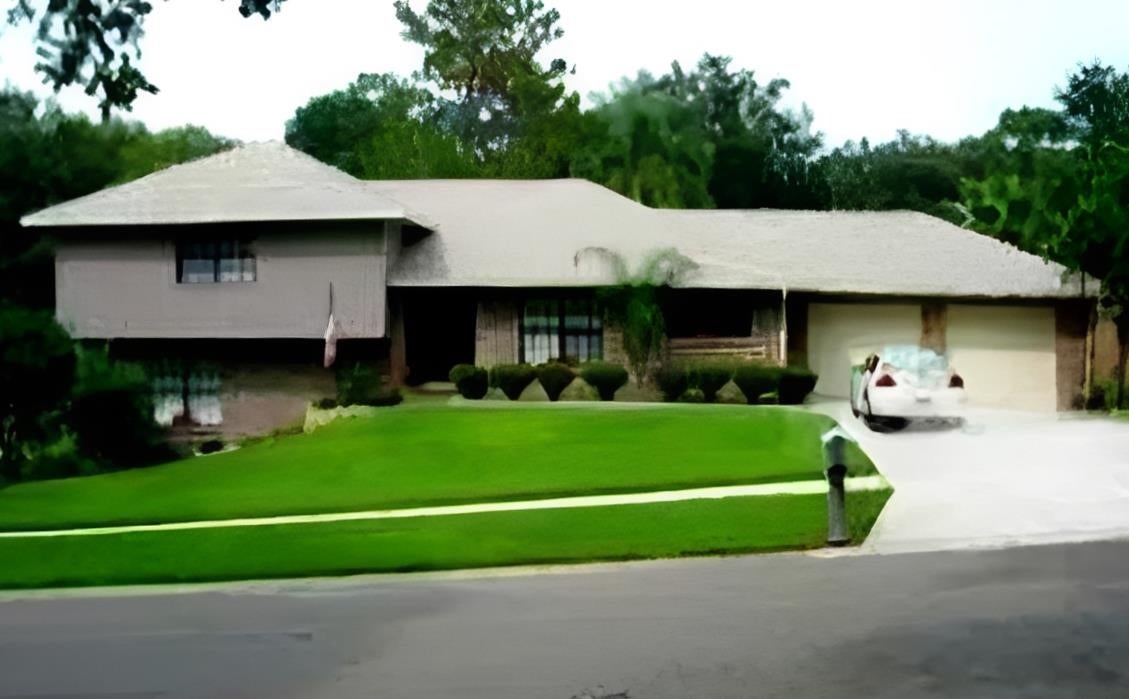 2534 Laurelwood Lane — photo