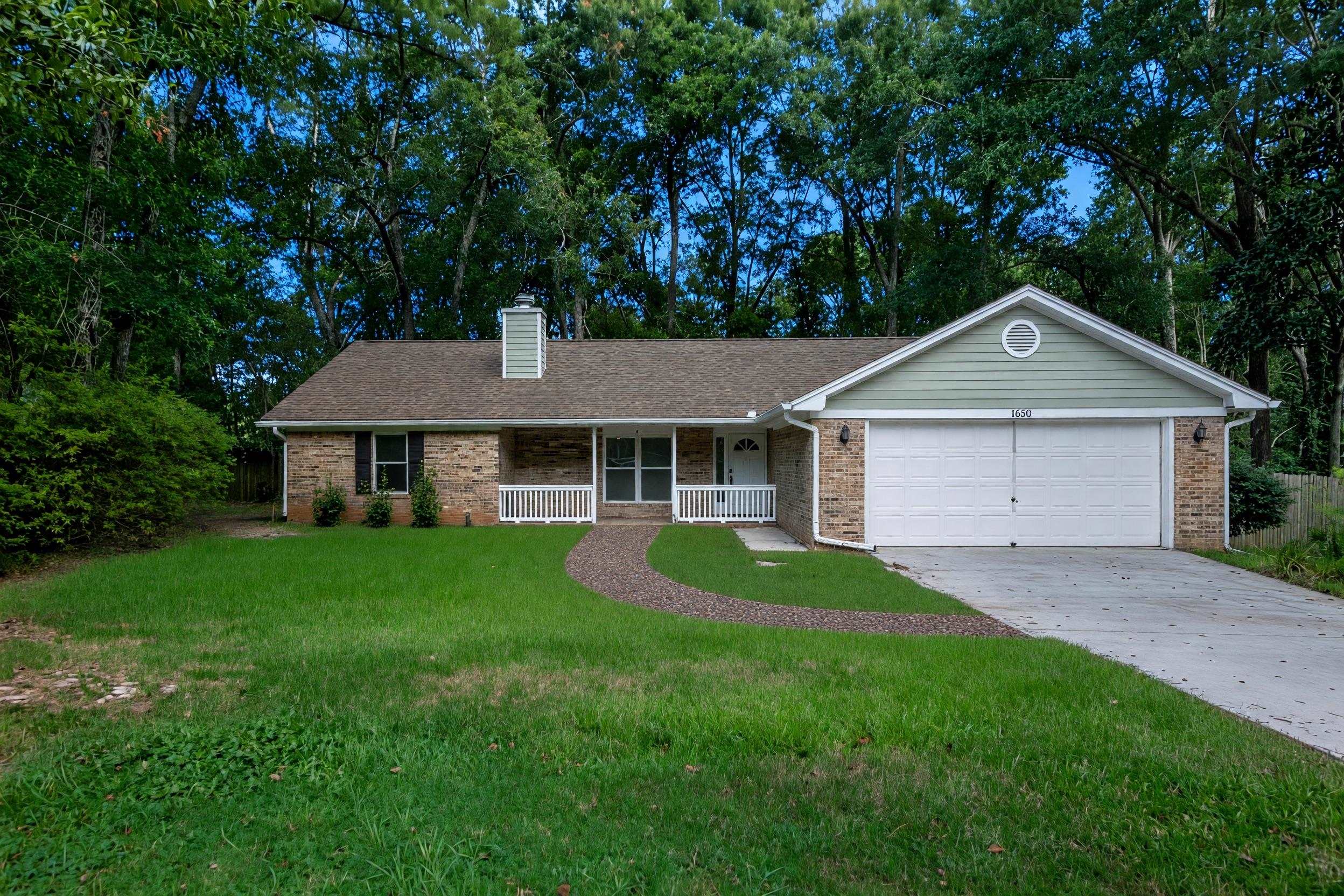 1430 Blockford Court — photo