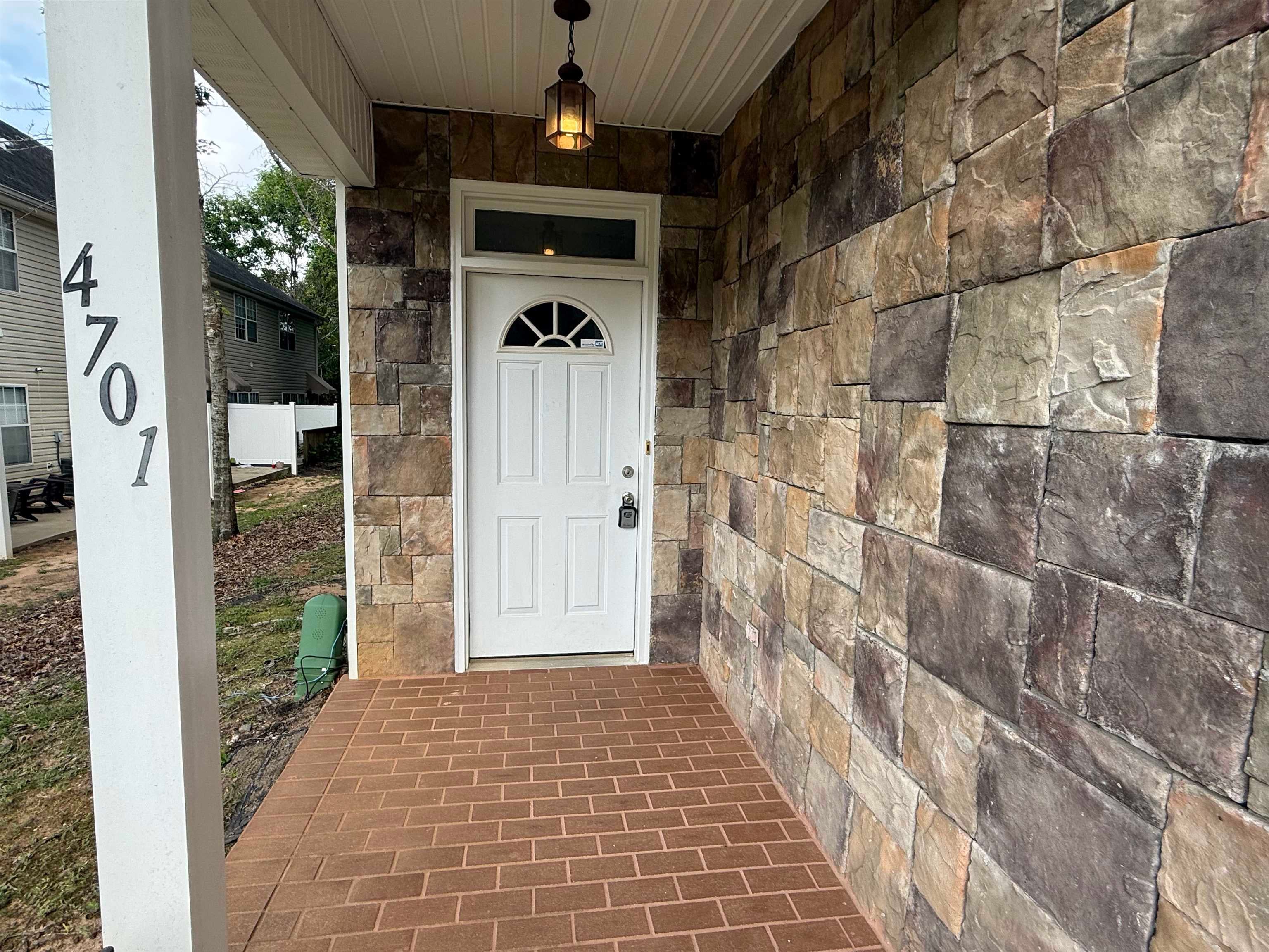1565 Paul Russell Road 4701 — photo