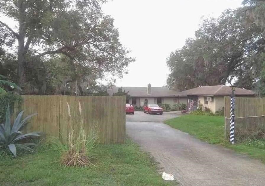 7780 State Road 100 — photo