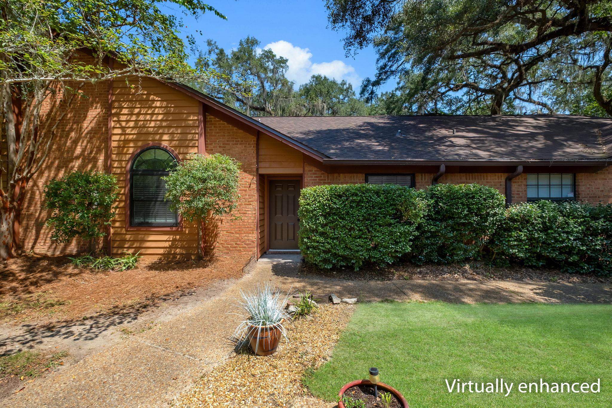 4439 Stratfordshire Court — photo