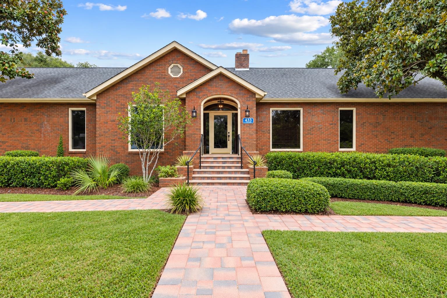 433 N Magnolia Drive — photo