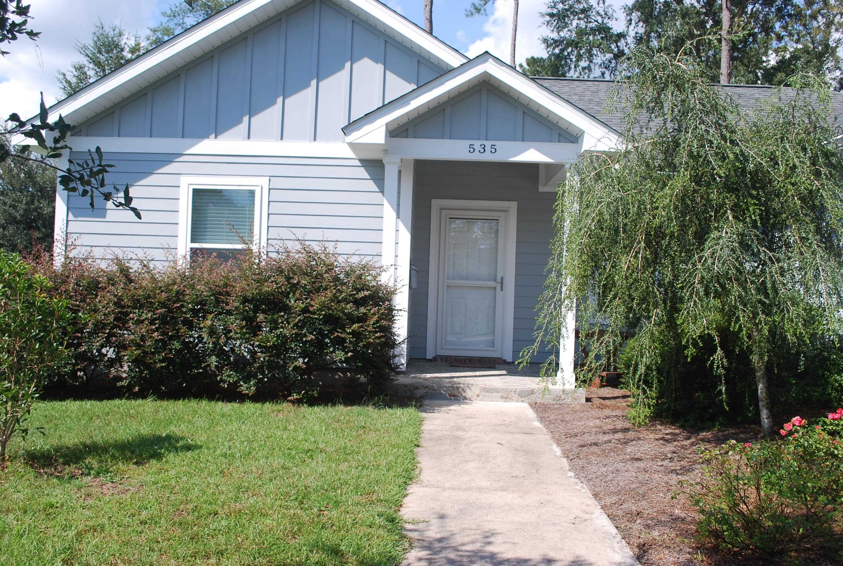 535 Holly Road — photo
