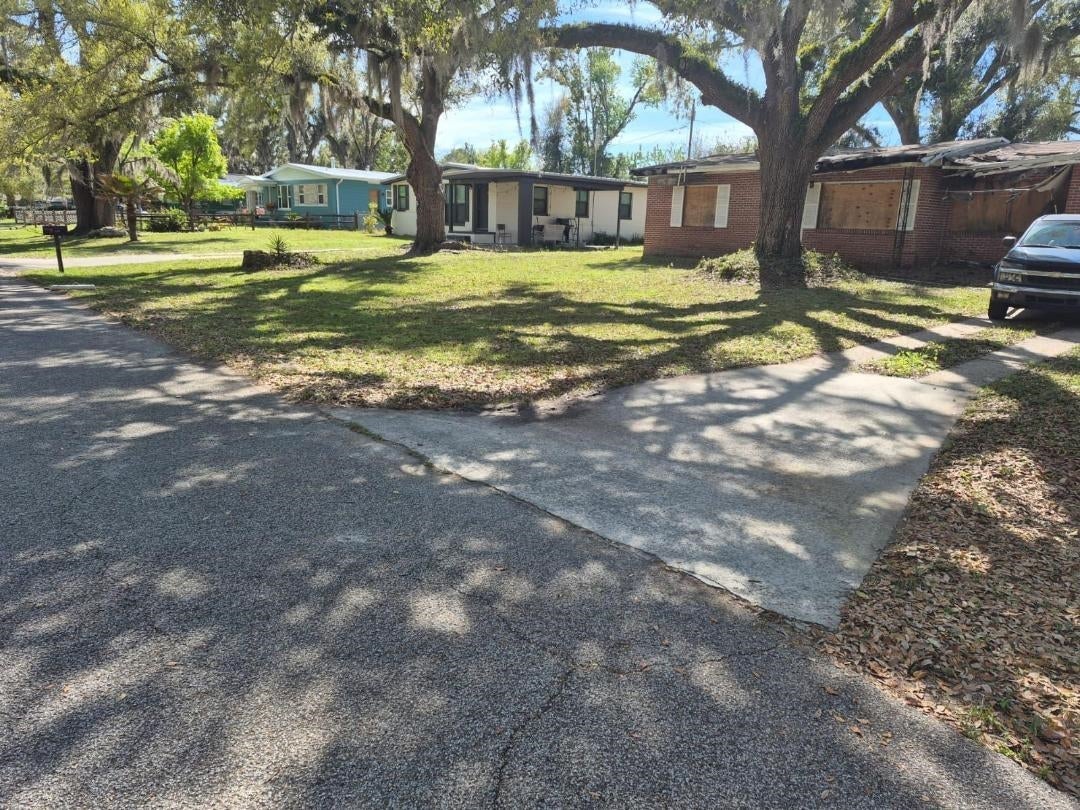 207 Cypress Road — photo