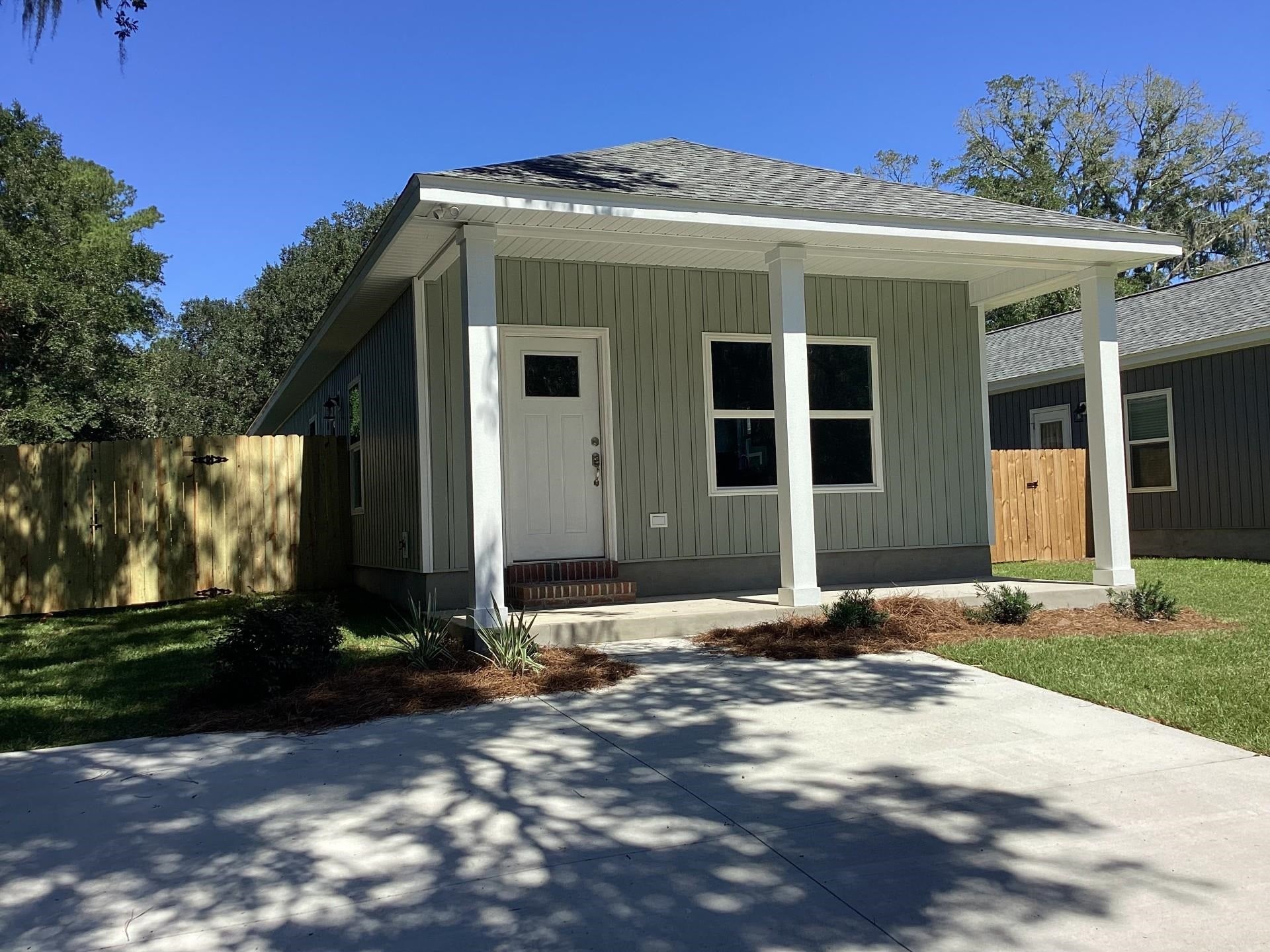 360 Bowman Street — photo