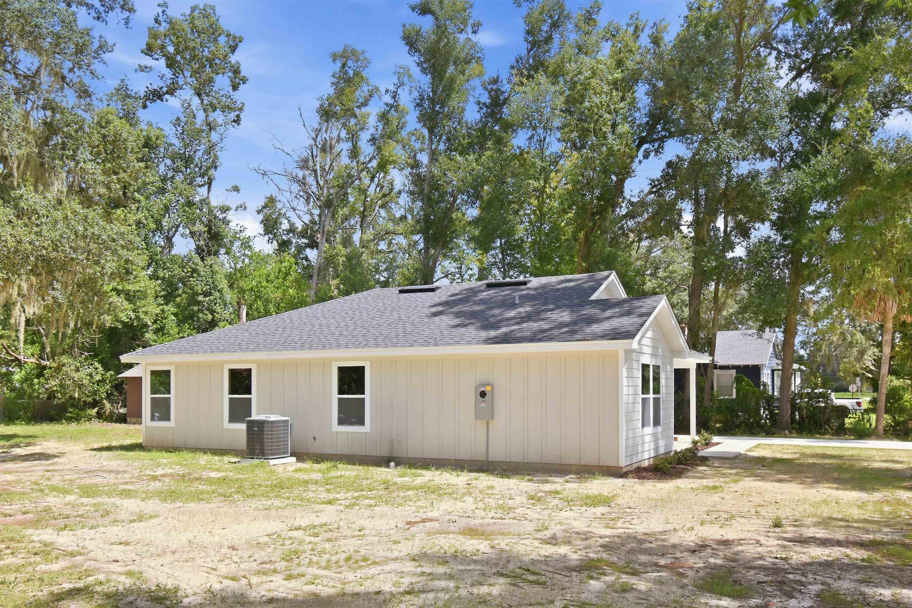 1104 E Veterans Drive, Perry, FL 32347 — photo 2