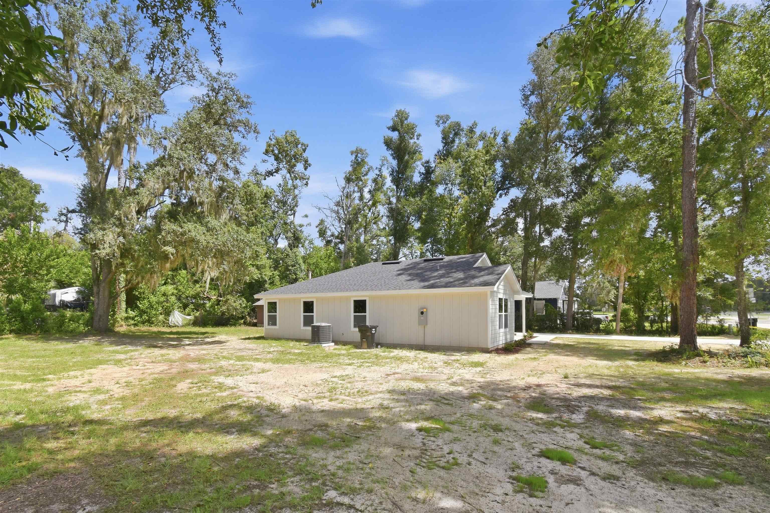 1104 E Veterans Drive, Perry, FL 32347 — photo 3