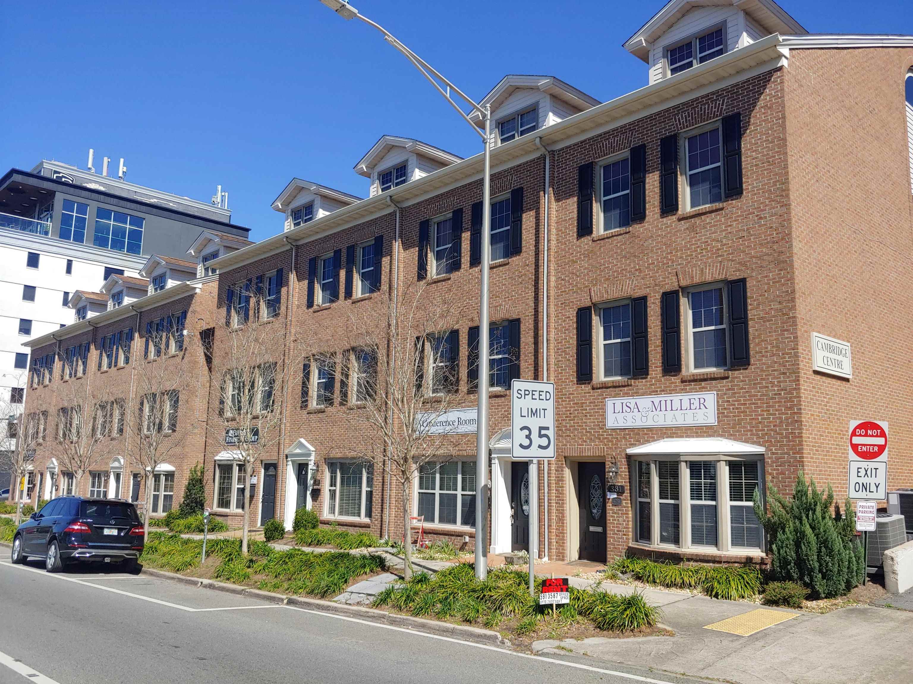 223 E Virginia Street — photo