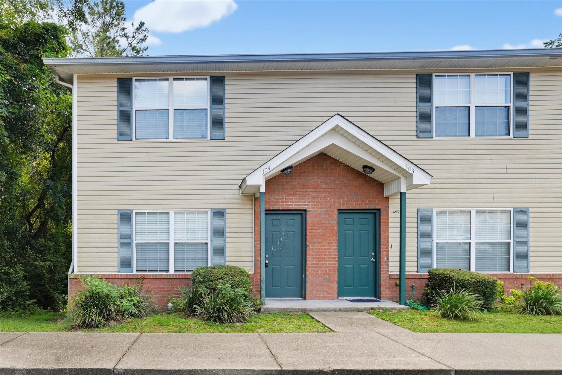 2403 Hartsfield Road — photo