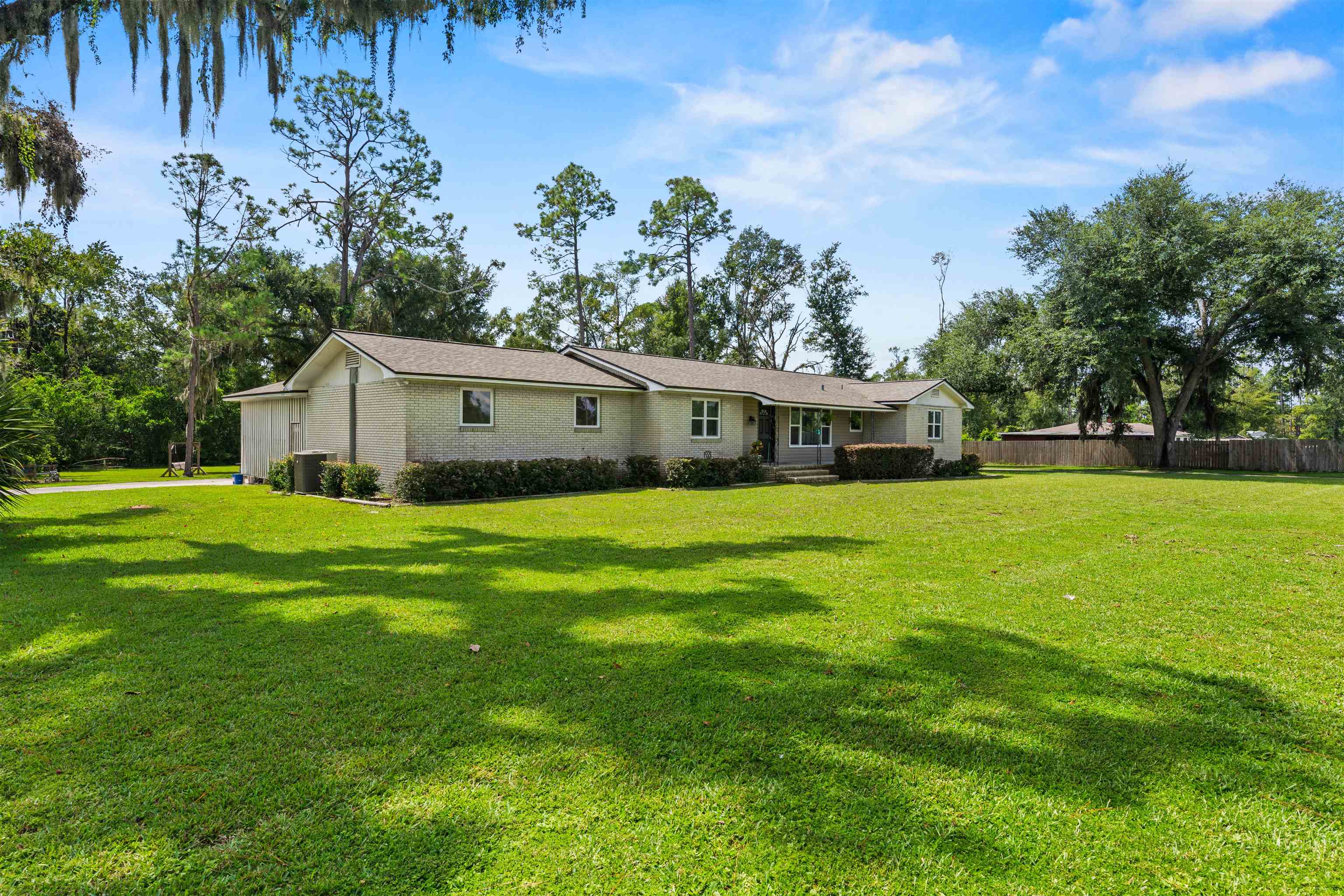 107 Pine Tree Rd. — photo