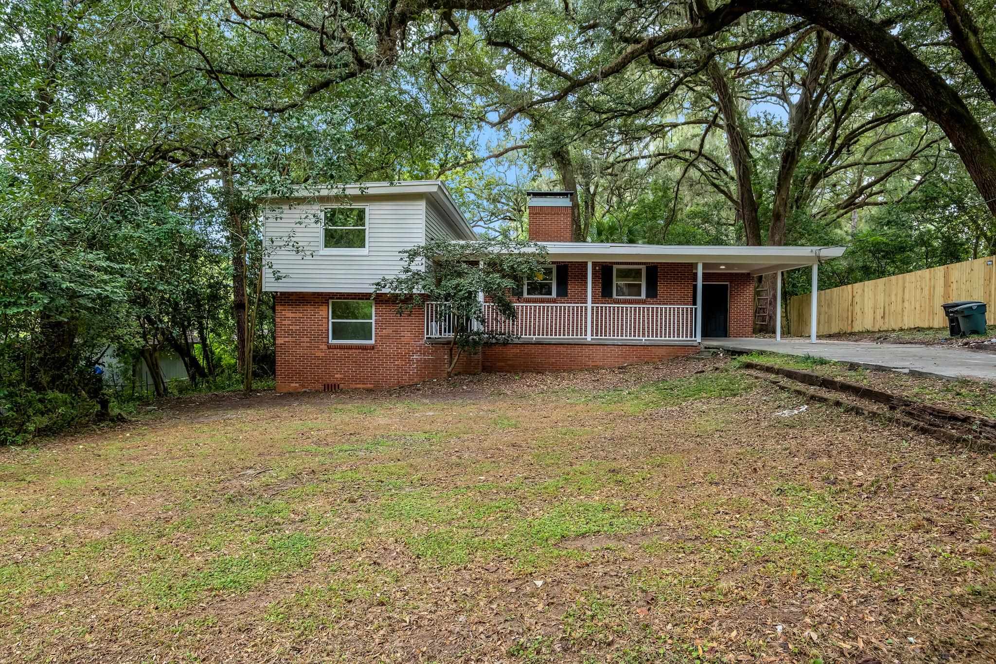 1705 Sunset Lane — photo