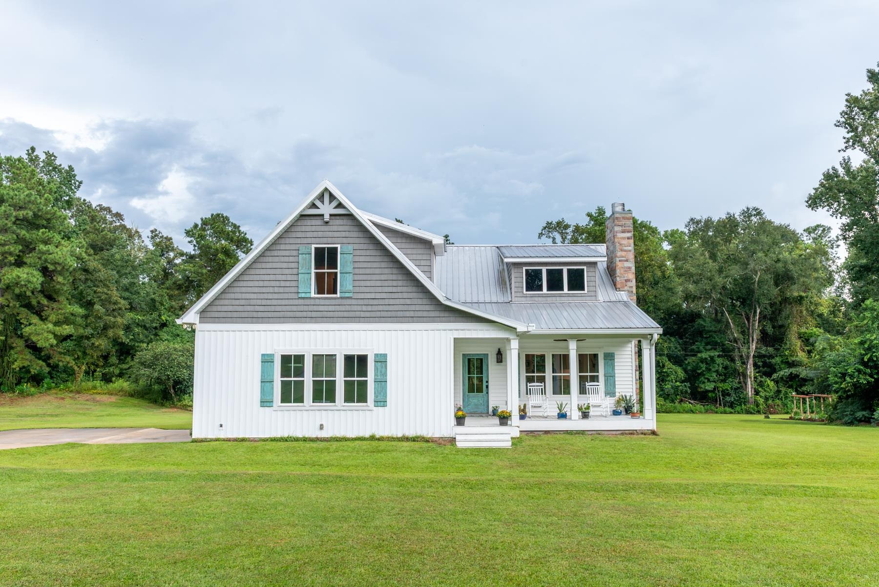 2594 Salem Road — photo