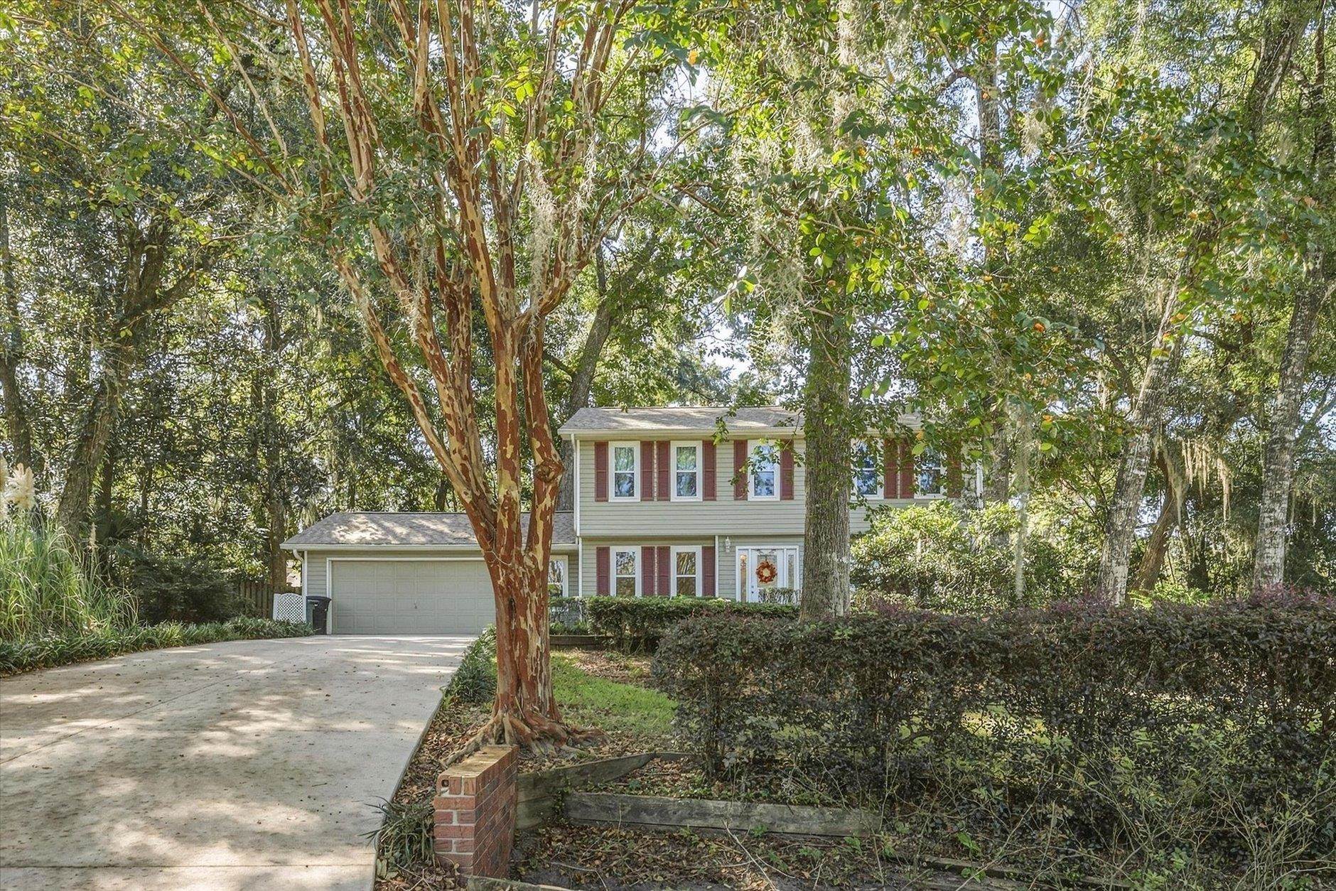 4489 Foxcroft Drive — photo