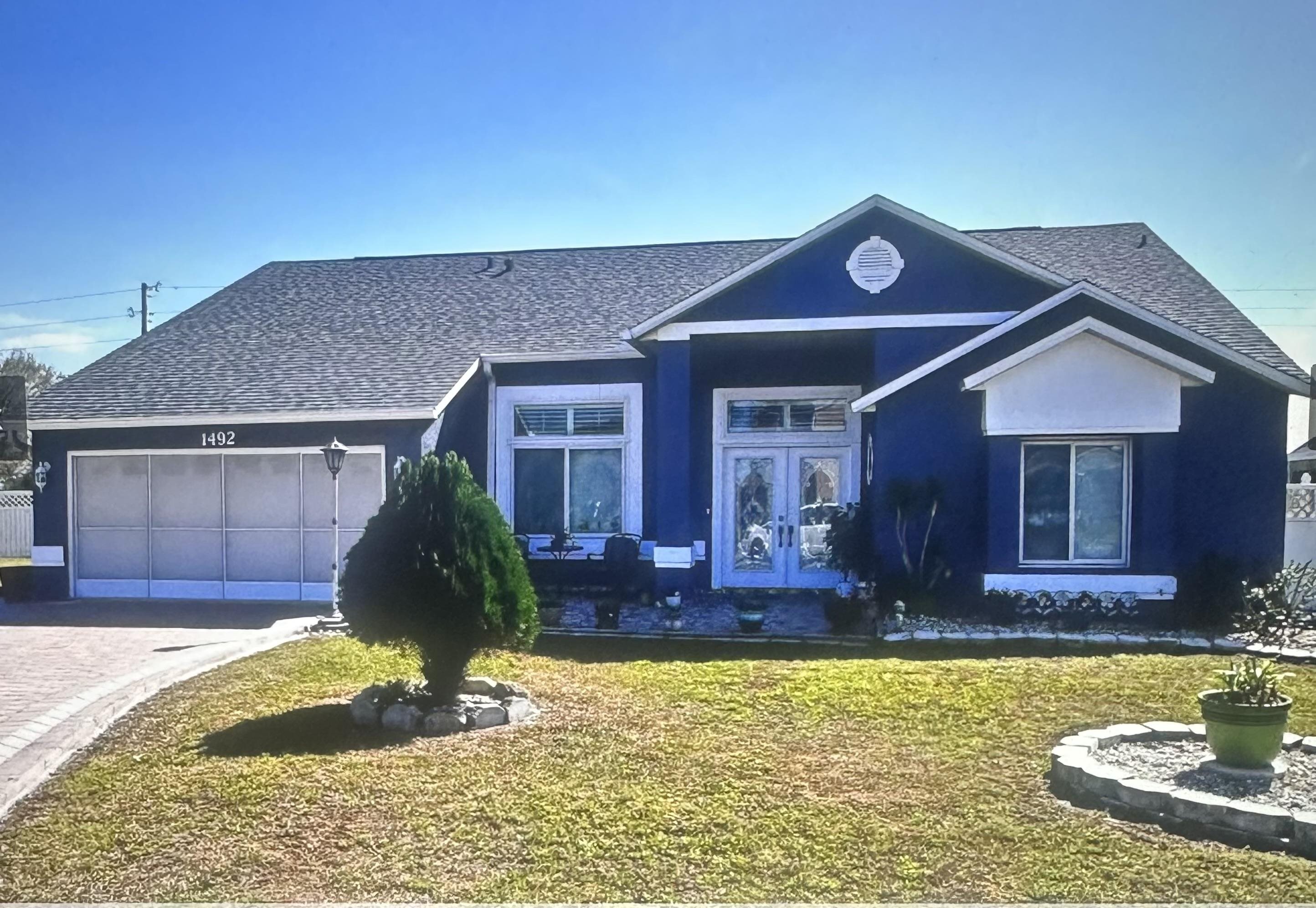 1492 Sophie Way — photo