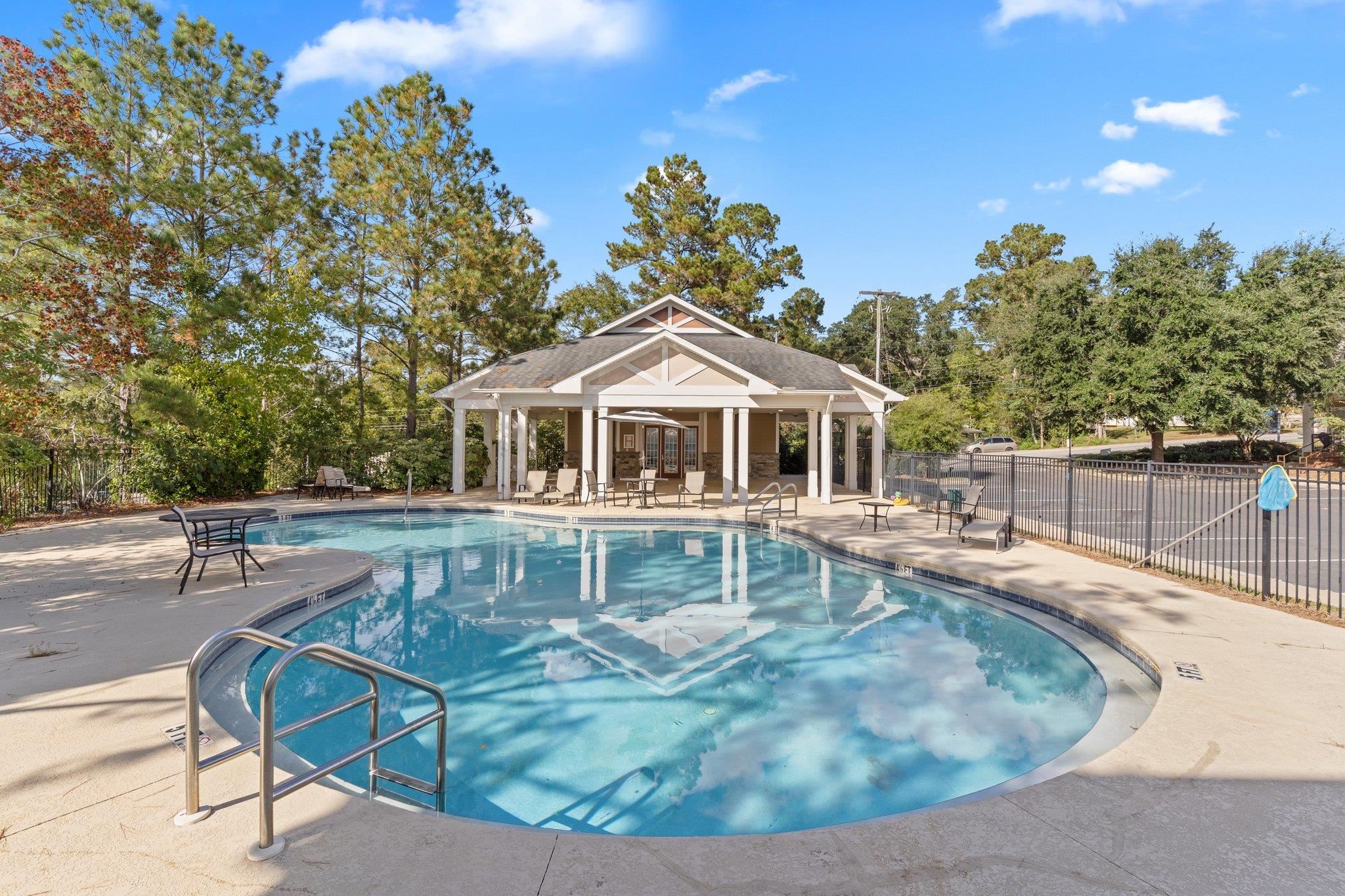 2217 Del Carmel Way 405 — photo