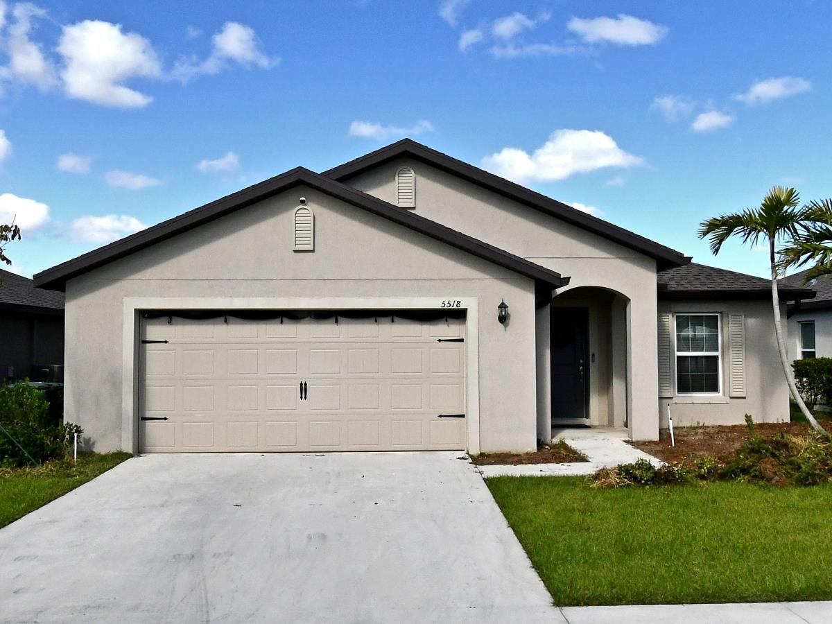 5518 Entertainment Way — photo