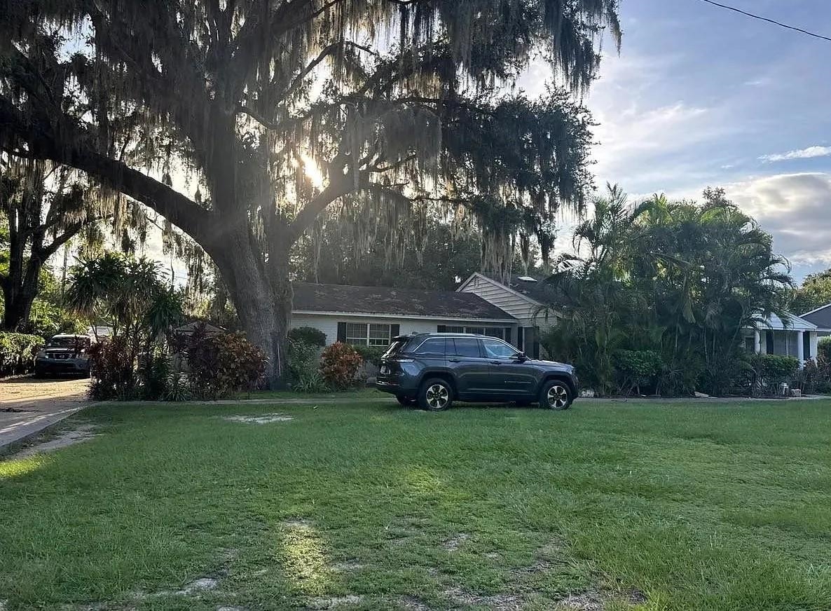 965 S Lakeview Avenue — photo