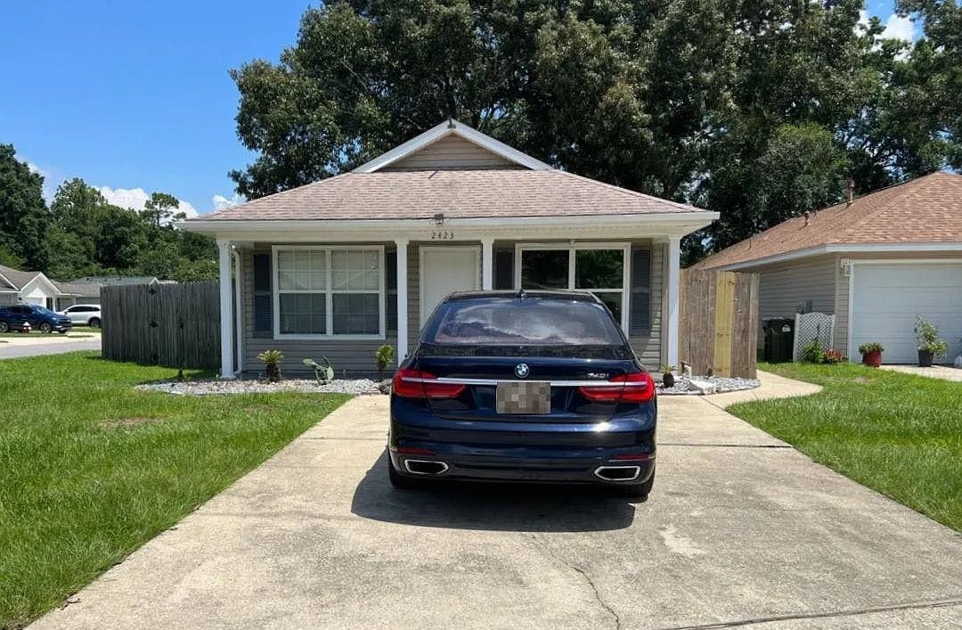 2423 Trailwood Drive — photo