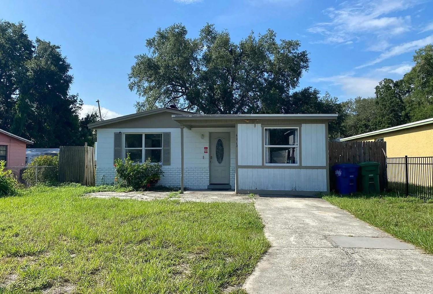 4019 E Clifton Street — photo