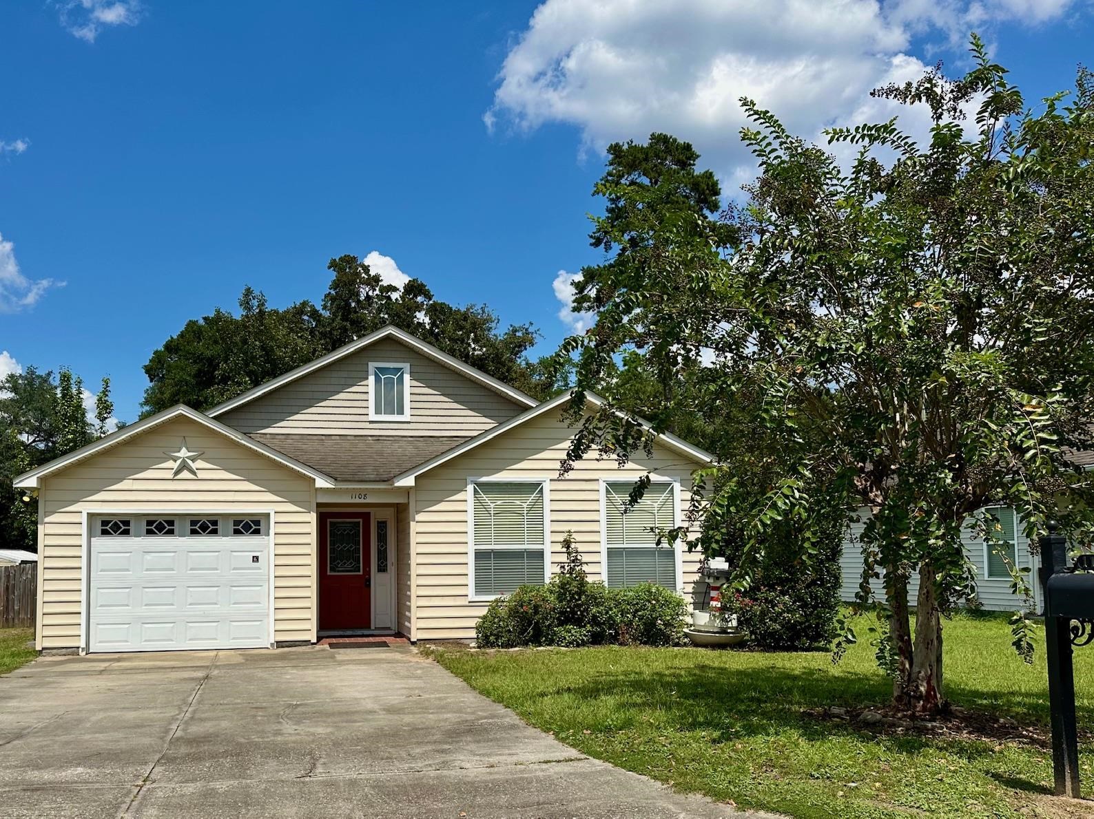 1108 Baton Rouge Court — photo