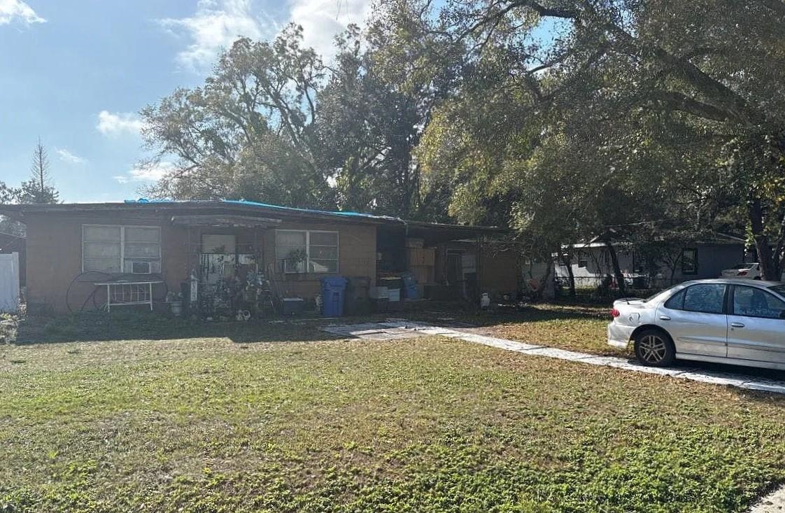 7213 Delano Avenue — photo