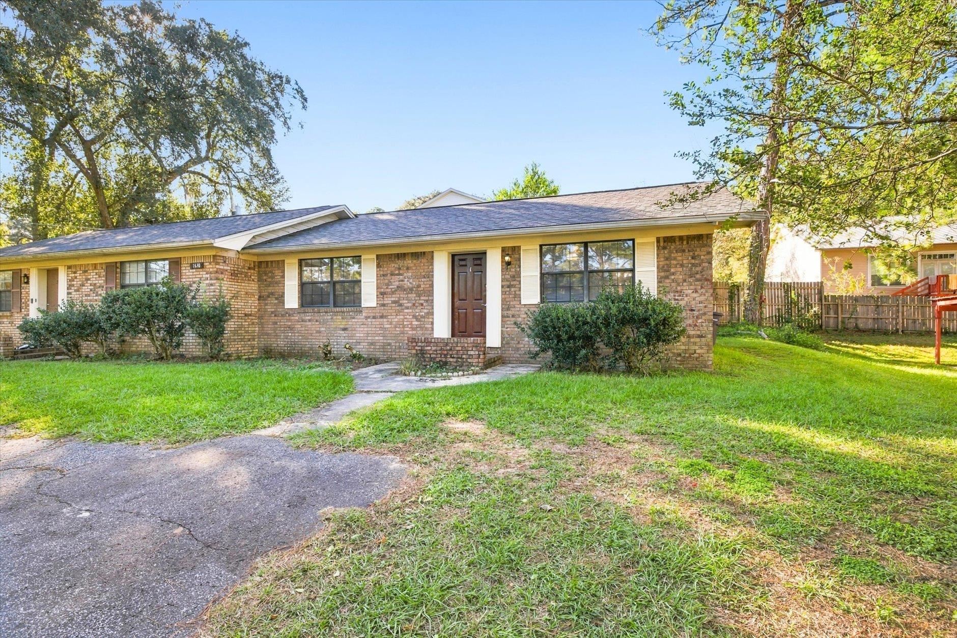 1630 Coombs Drive Unit 1 — photo