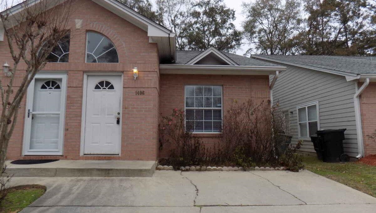 1406 Golden Park Court — photo