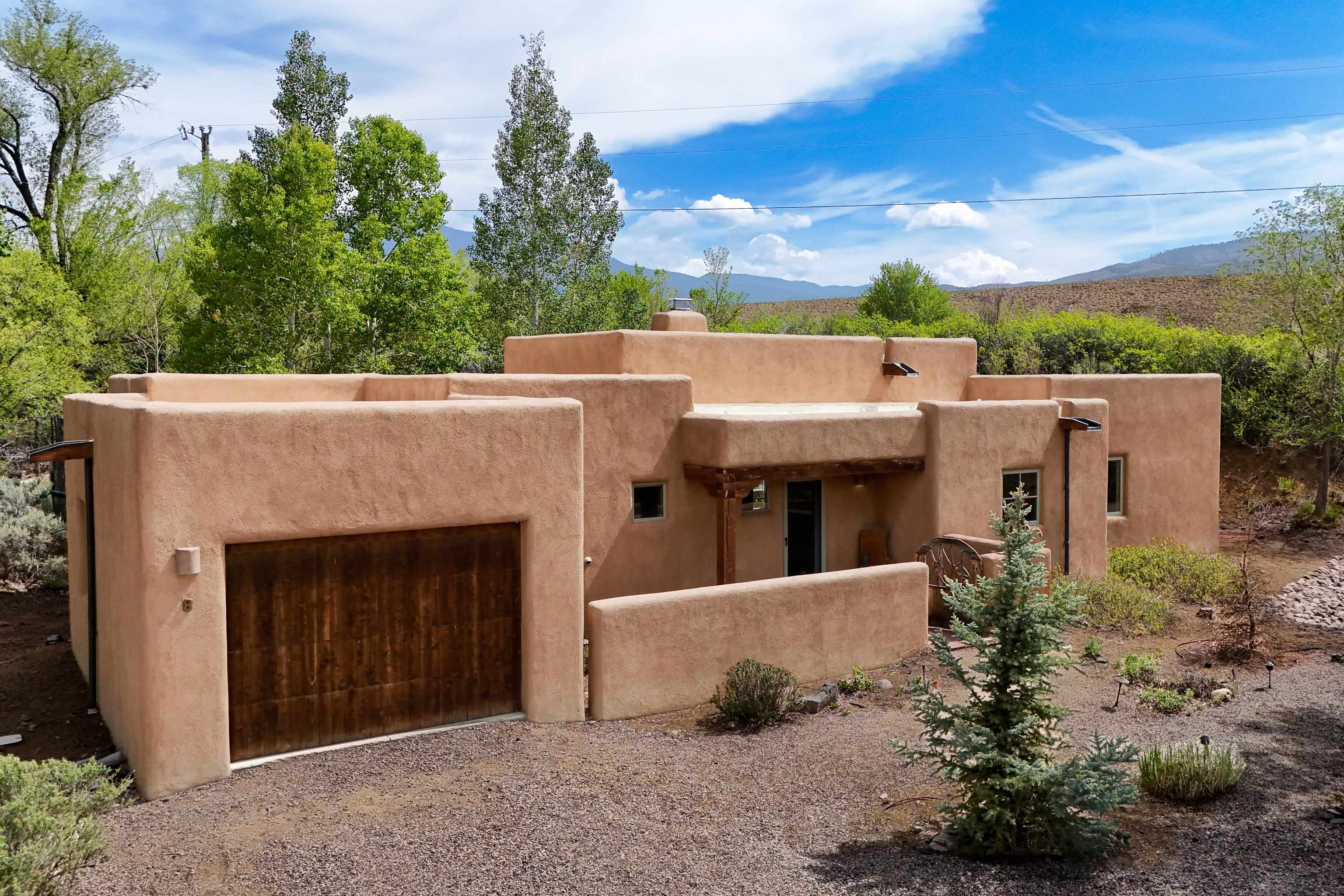 215 Mariposa Place 8 — photo