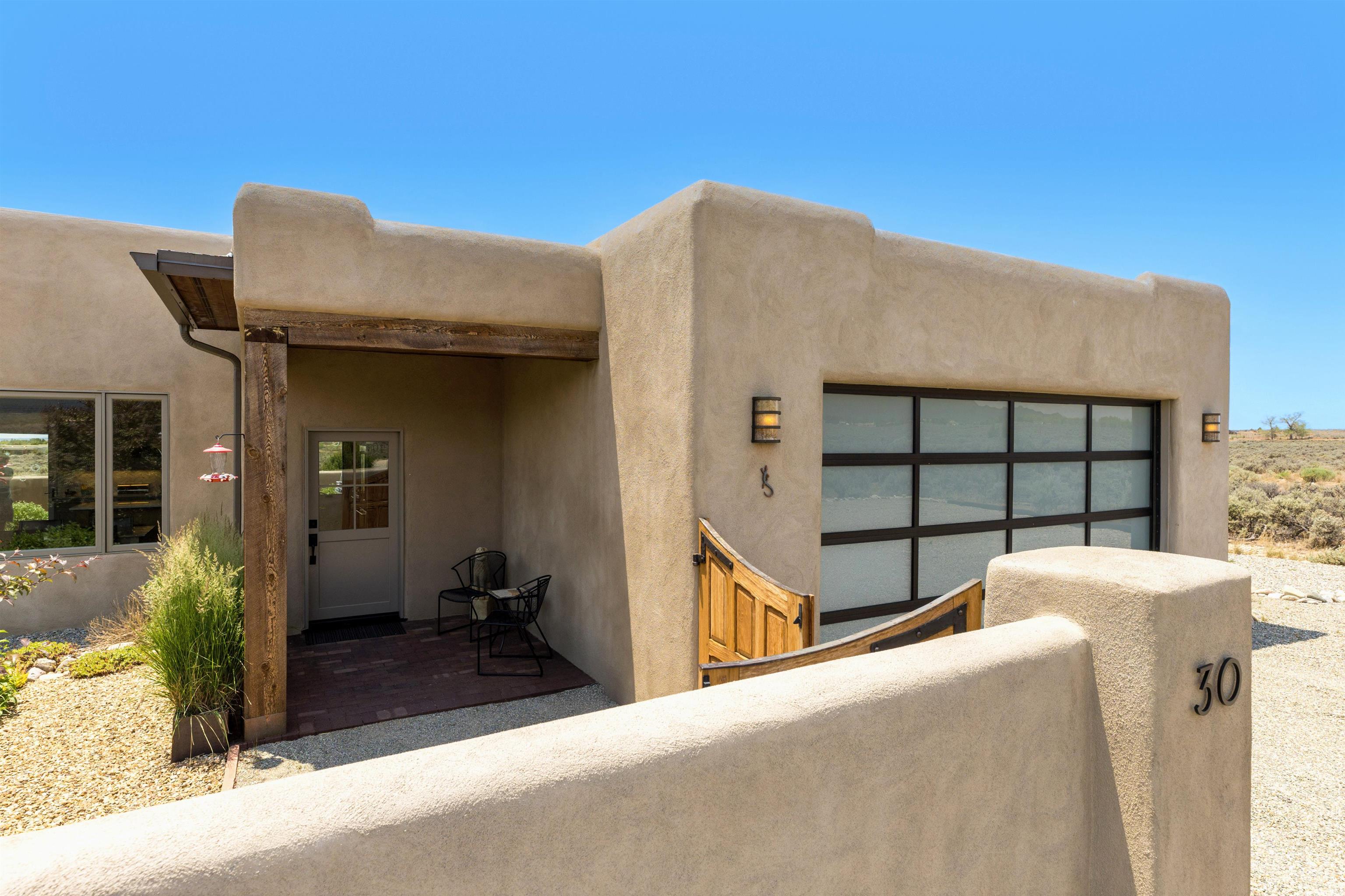 30 Gavilan — photo