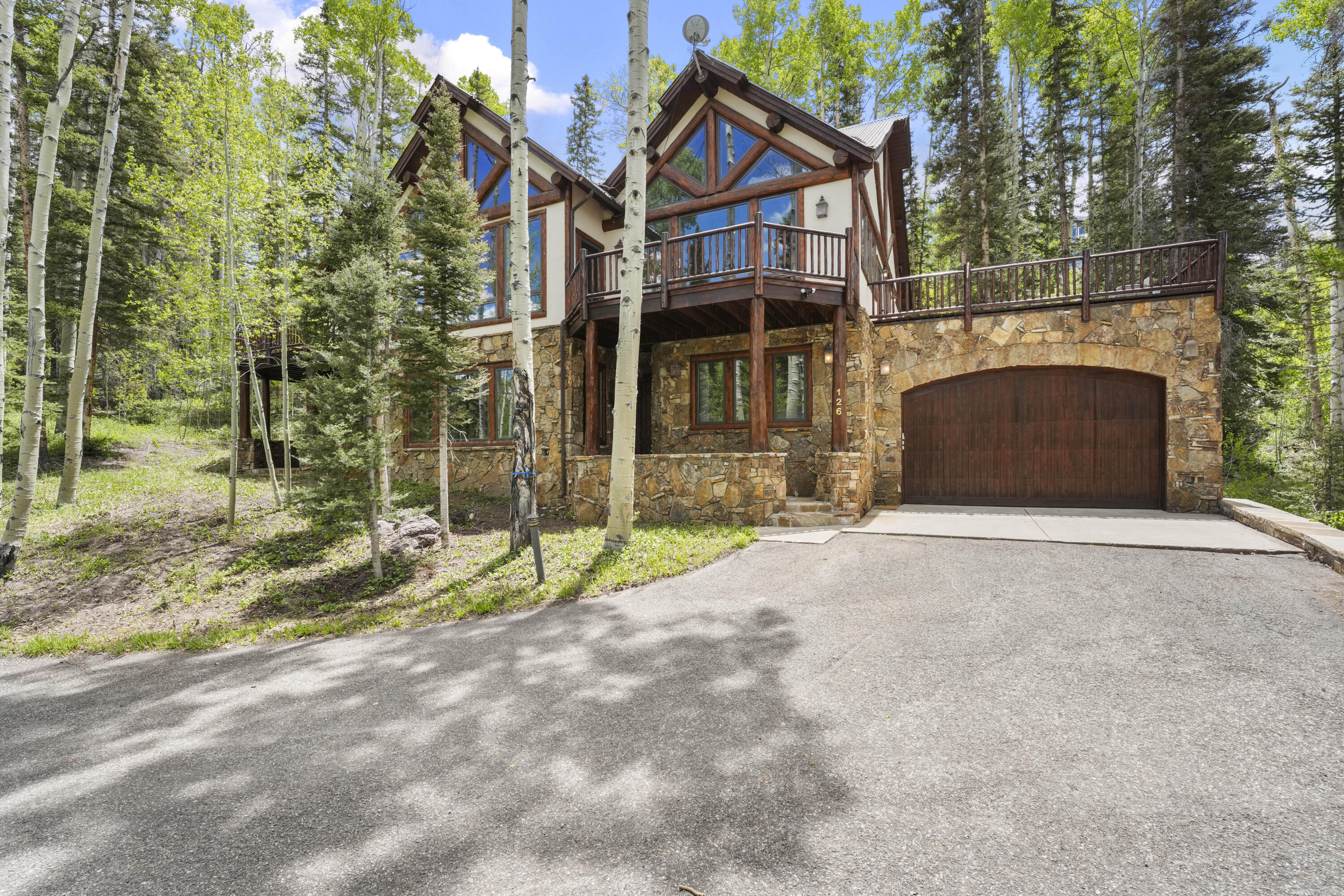 126 Polecat Lane — photo