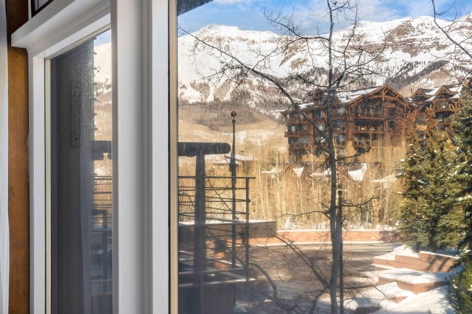 136 Country Club Drive 337 — photo