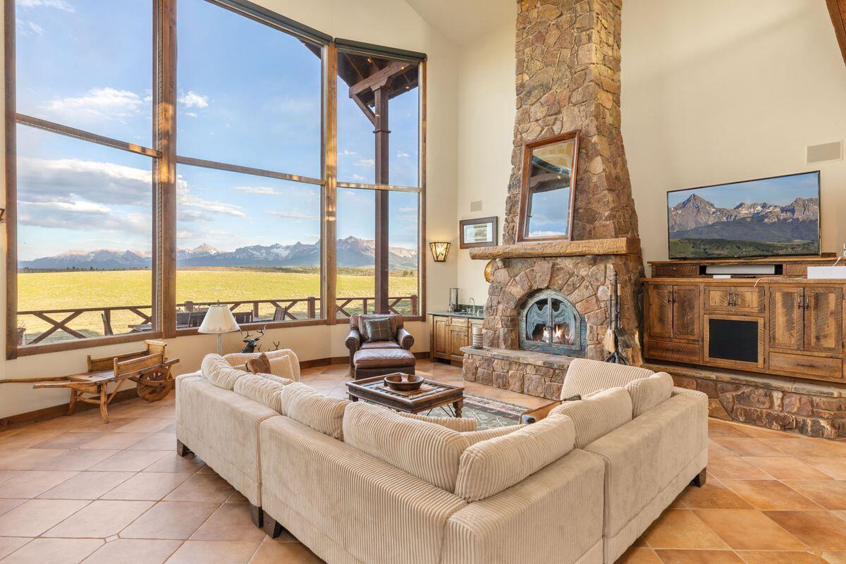 4234 Brown Ranch Road — photo