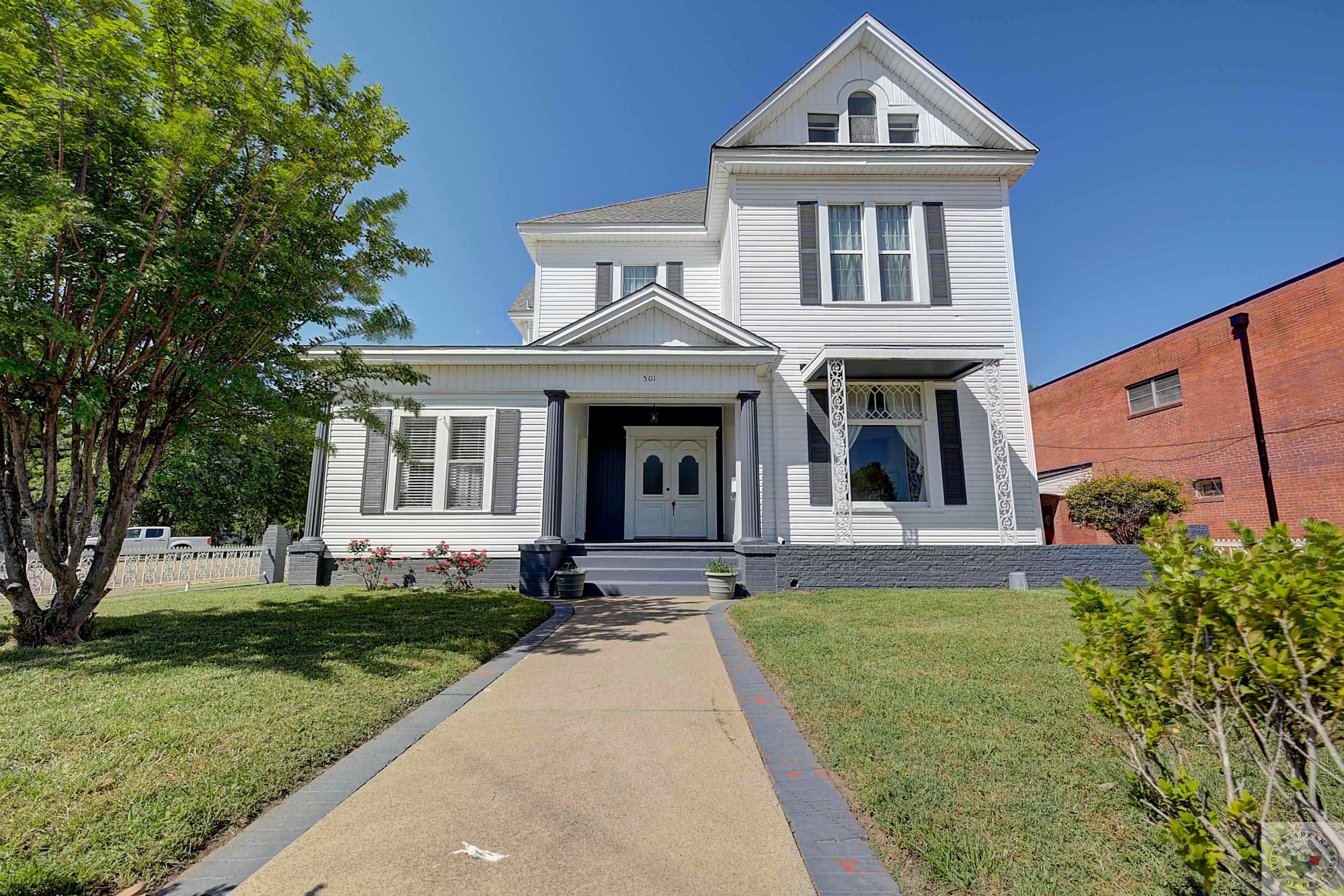 501 Main St — photo