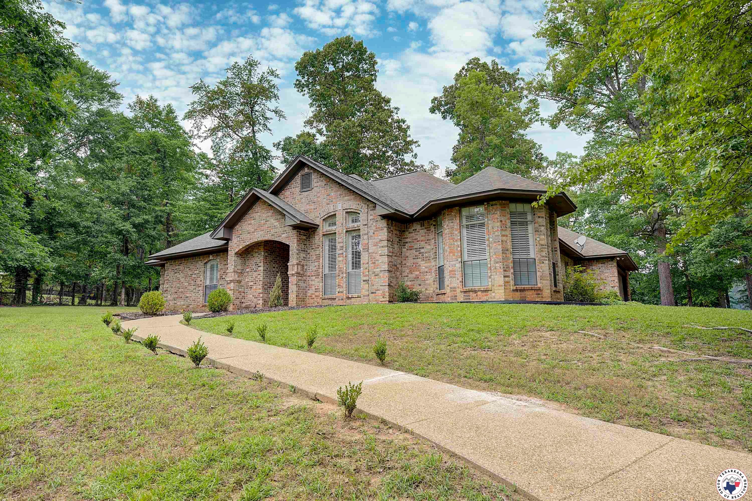 1305 Centerhill Rd — photo