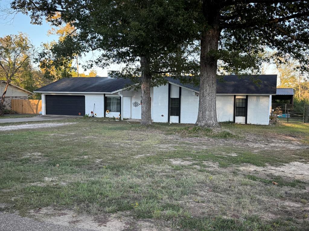 109 Mockingbird Ln — photo