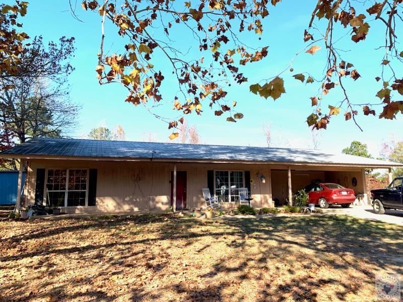 150 CR 3563 — photo