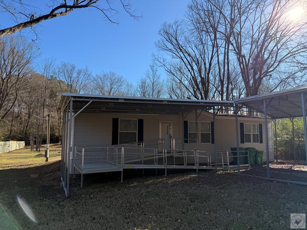 2121 Buchanan Rd — photo