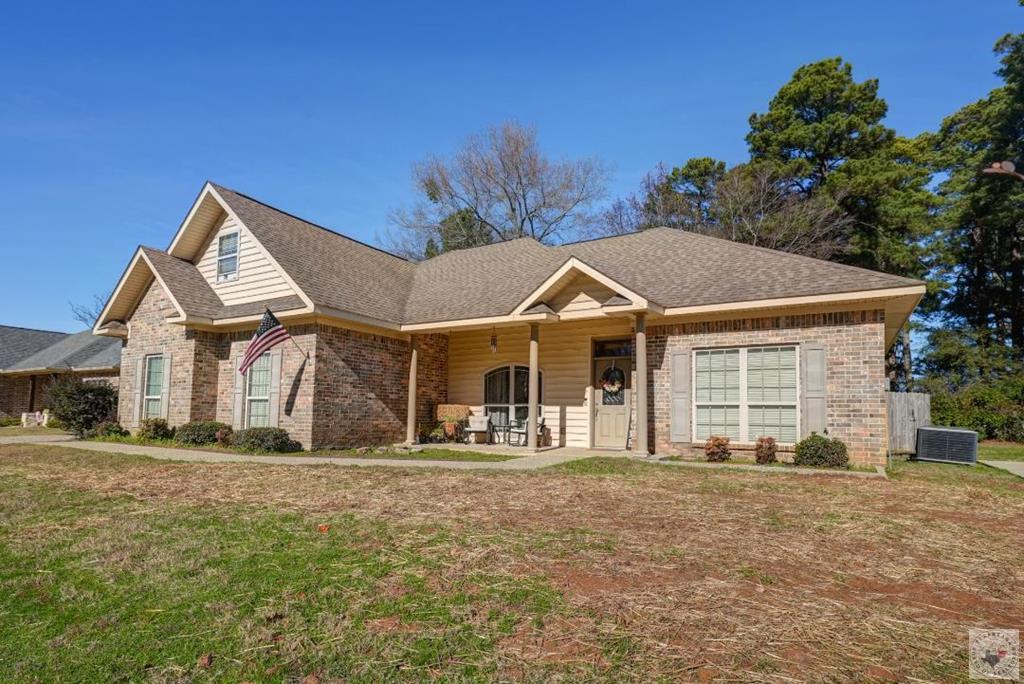 6910 Woodmere Ct. — photo