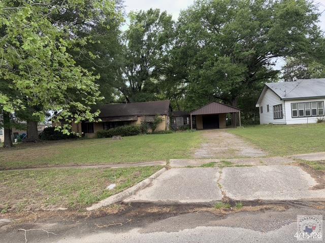 411 Church St — photo