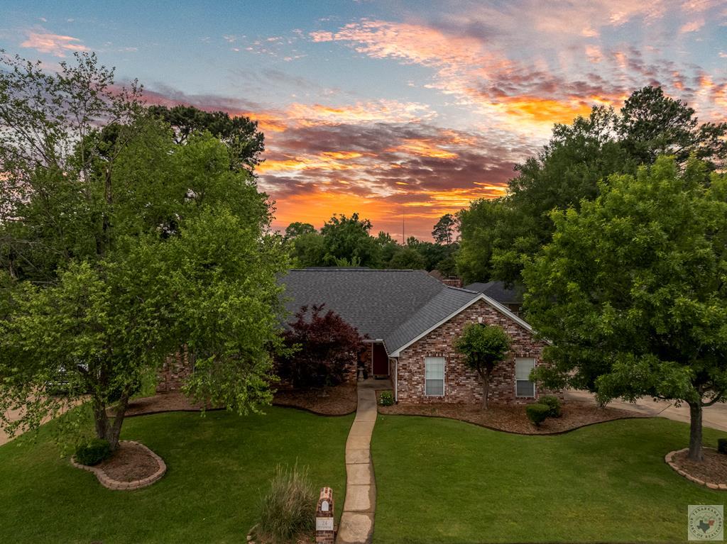 24 Windmere Pl. — photo