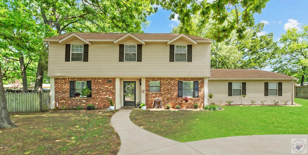 5700 Eli — photo
