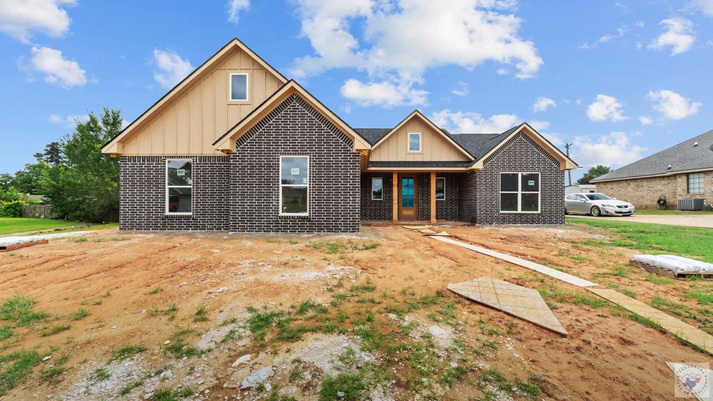 152 Corley Cir. — photo