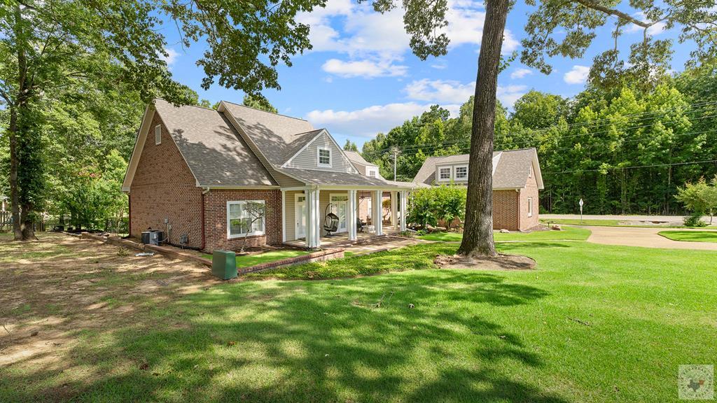6902 Live Oak Dr — photo
