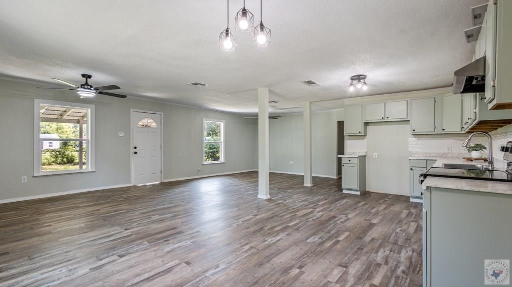 13 Meade Place, Hooks, TX 75561 — photo 2