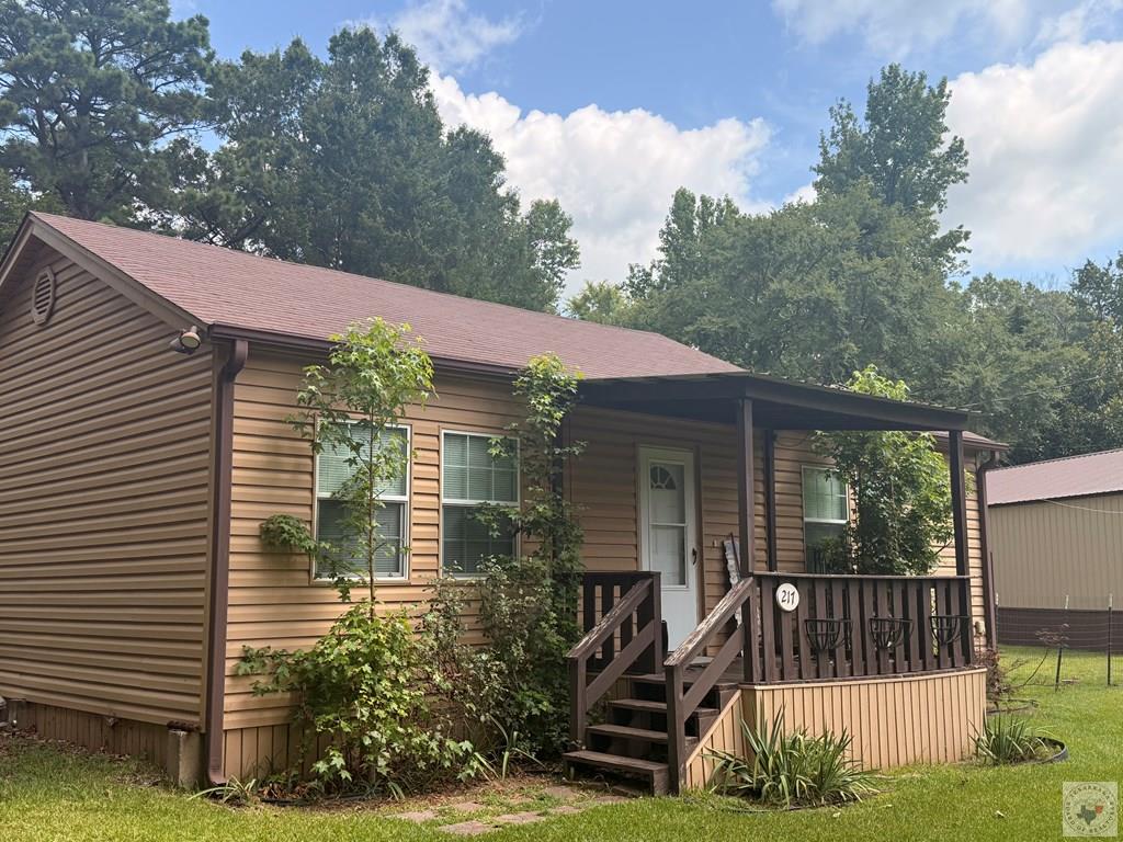 217 Roosevelt, Hooks, TX 75561 — photo 3