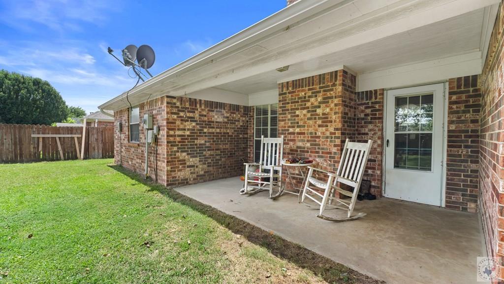 2102 Woodway — photo