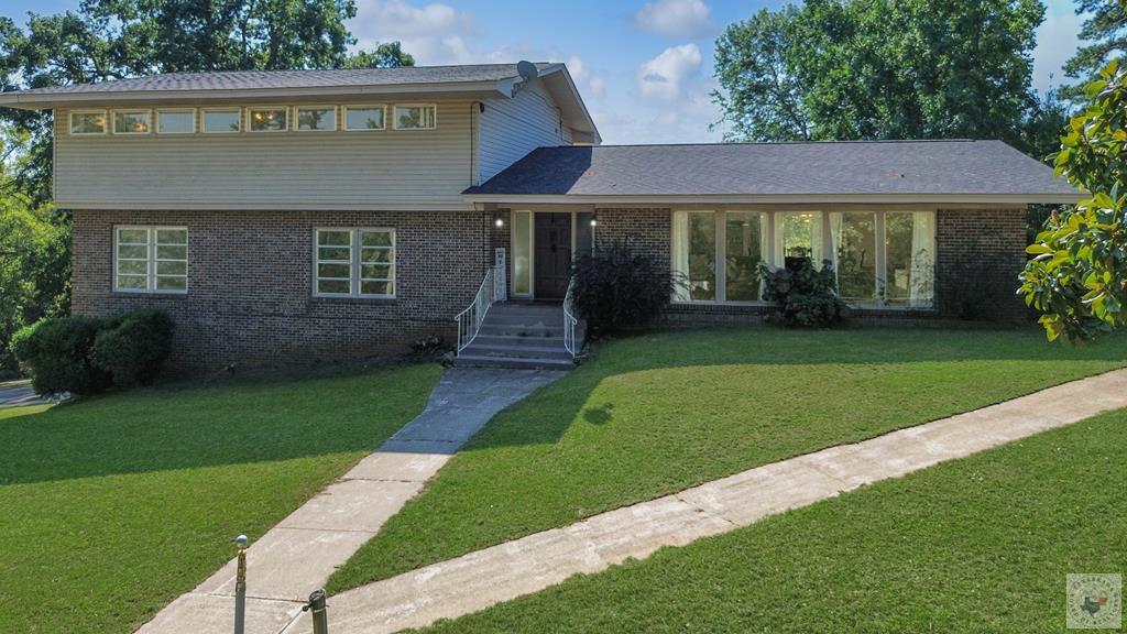 18 Pinehill Circle — photo